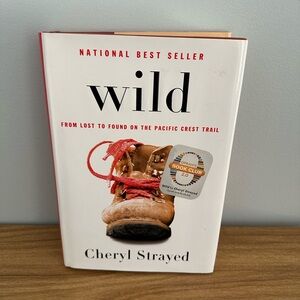 WILD - FROM LOST TO FOUND ON THE PACIFIC CREST TRAIL - HARDCOVER BOOK